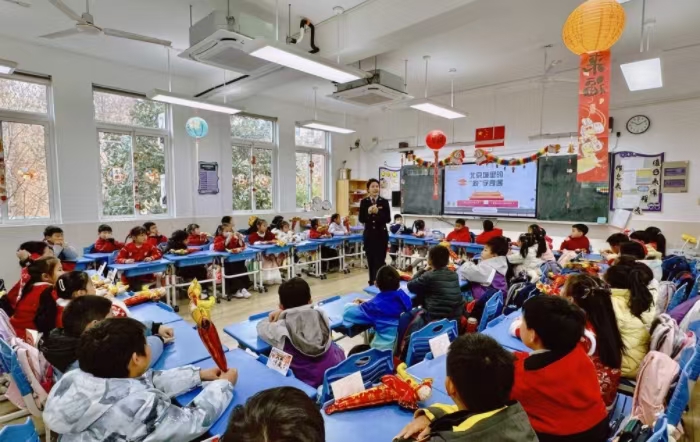 區局開展稅法宣傳進校園活動