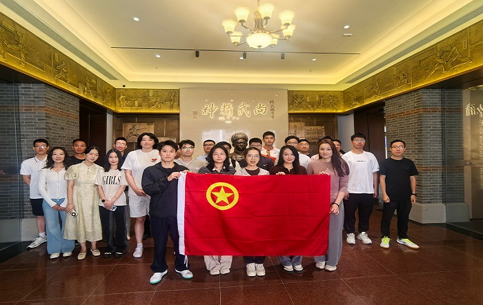 虹口區稅務局開展“傳承體育精神 凝聚青年力量”青年理論學習小組聯學活動