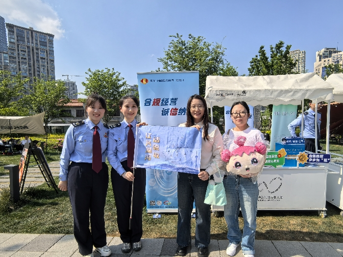 靜安區稅務局聯合上海市稅務局第二稽查局開展“江河湖海話稅收”主題活動