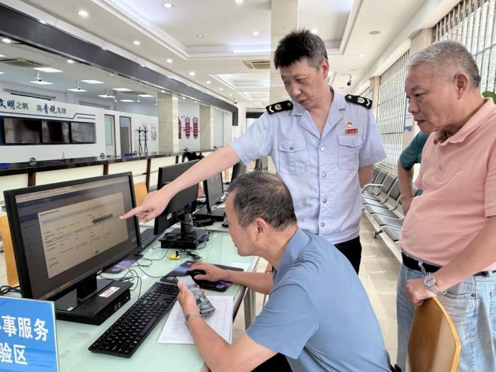 青浦區稅務局開展新版增值稅申報表現場輔導