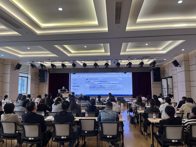 税费政策进园区服务企业零距离——闵行区税务局走进光华创意街区开展税费知识培训