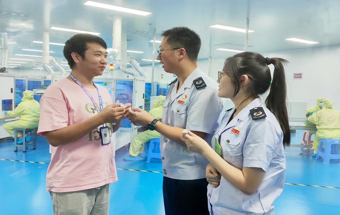 松江区税务局精准落实“两新”政策，助力制造业企业向“新”而进