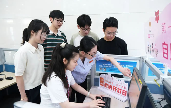 39场“政府开放月”活动让民声与政声同频