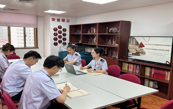 光启税阅 文汇税澜——徐汇区税务局青年干部在2025年上海机关青年阅读马拉松超级赛中斩获佳绩