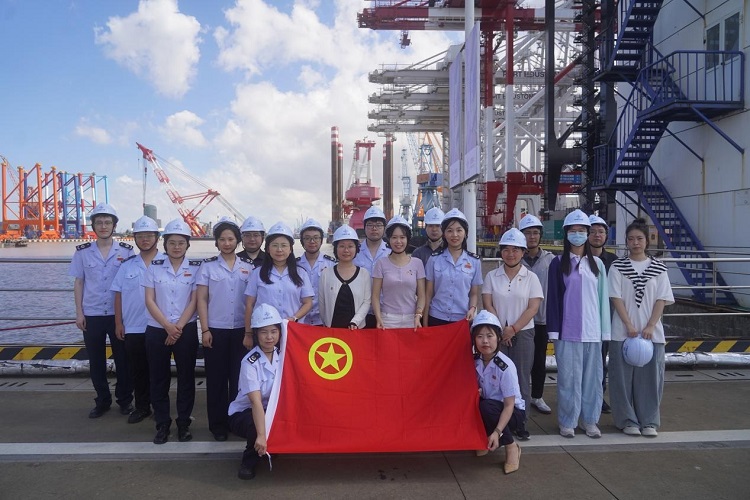 區局團委與上海長興企業集團團委聯合開展“禮讚祖國 重器築夢 文脈傳承”主題活動