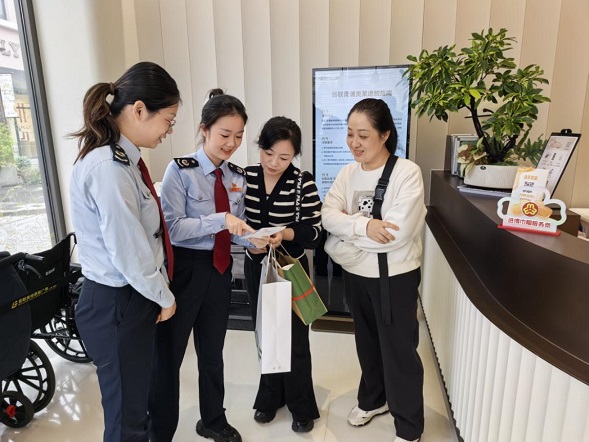 青浦區稅務局開展離境退稅宣傳輔導活動   激發進博開放新動能