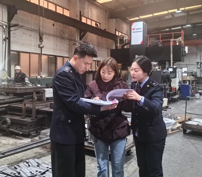 青浦區稅務局赴安置殘疾人就業企業開展政策輔導